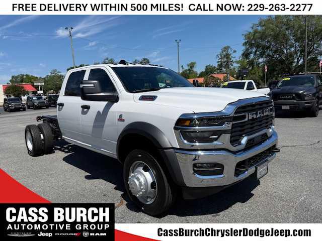 2026 RAM Ram 5500 Chassis Cab RAM 5500 TRADESMAN CHASSIS CREW CAB 4X4 60 CA