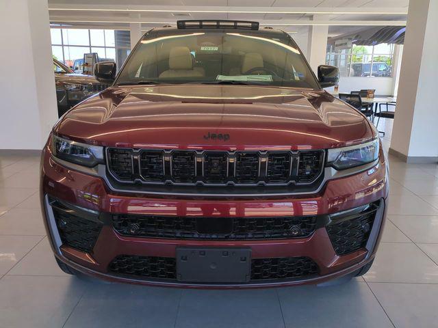 2026 Jeep Grand Cherokee Summit 4x4