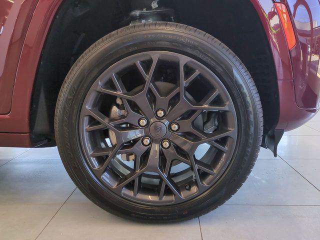 2026 Jeep Grand Cherokee Summit 4x4