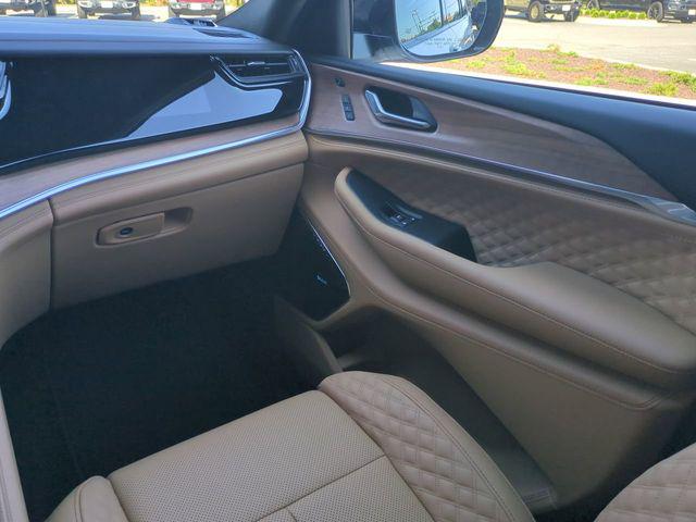2026 Jeep Grand Cherokee Summit 4x4