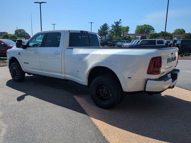 2026 Ram 3500 Limited Crew Cab 4x4 8' Box