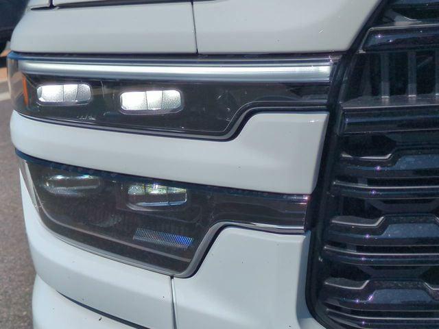 2026 Ram 3500 Limited Crew Cab 4x4 8' Box