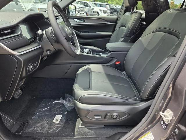 2026 Jeep Grand Cherokee GRAND CHEROKEE L LIMITED RESERVE 4X4