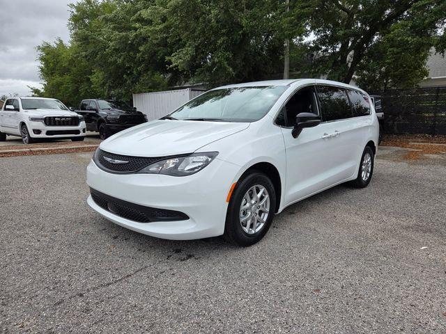 2026 Chrysler Voyager VOYAGER LX