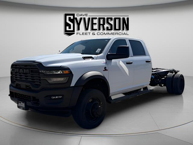 2026 RAM 5500 Chassis RAM 5500 TRADESMAN CHASSIS CREW CAB 4X4 84 CA