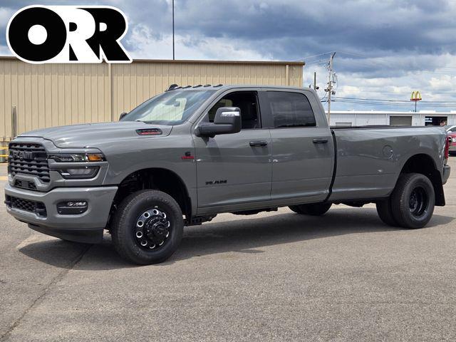 2026 RAM 3500 RAM 3500 BIG HORN CREW CAB 4X4 8 BOX