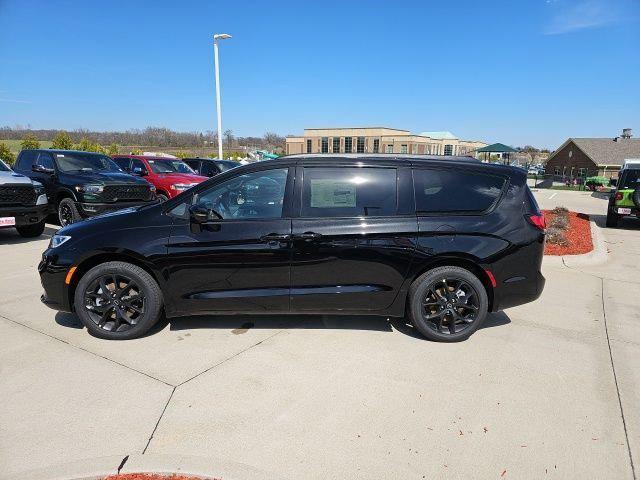 2026 Chrysler Pacifica Limited AWD
