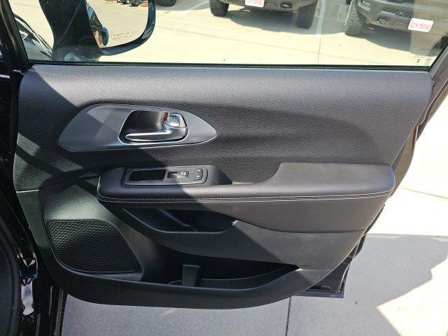 2026 Chrysler Pacifica Limited AWD
