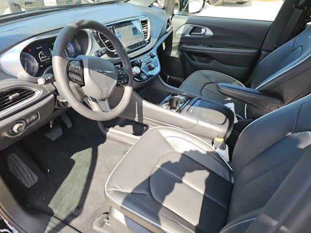 2026 Chrysler Pacifica Limited AWD