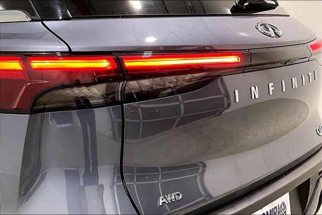 2023 INFINITI QX60 LUXE AWD
