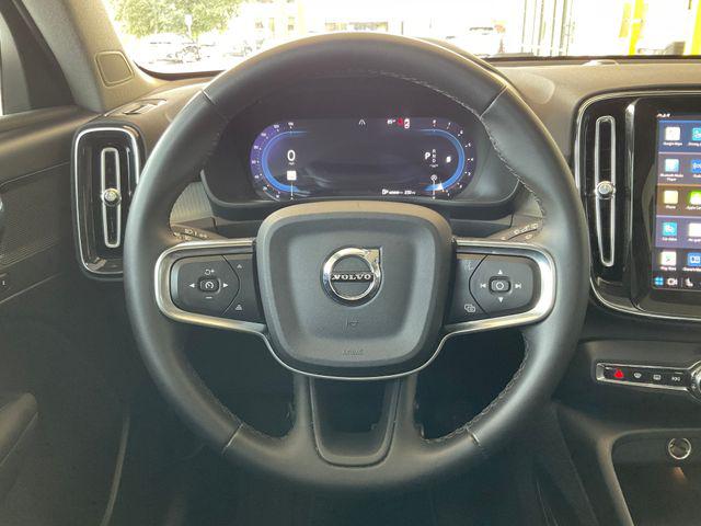 2024 Volvo XC40 B5 Plus Bright Theme
