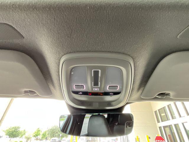 2024 Volvo XC40 B5 Plus Bright Theme
