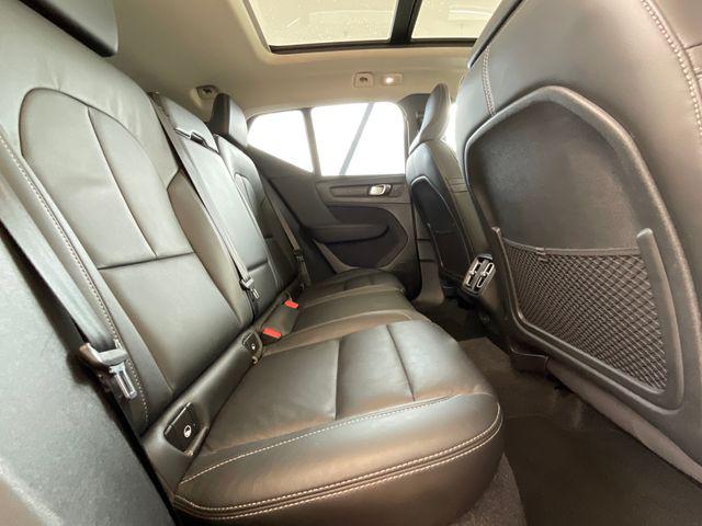 2024 Volvo XC40 B5 Plus Bright Theme
