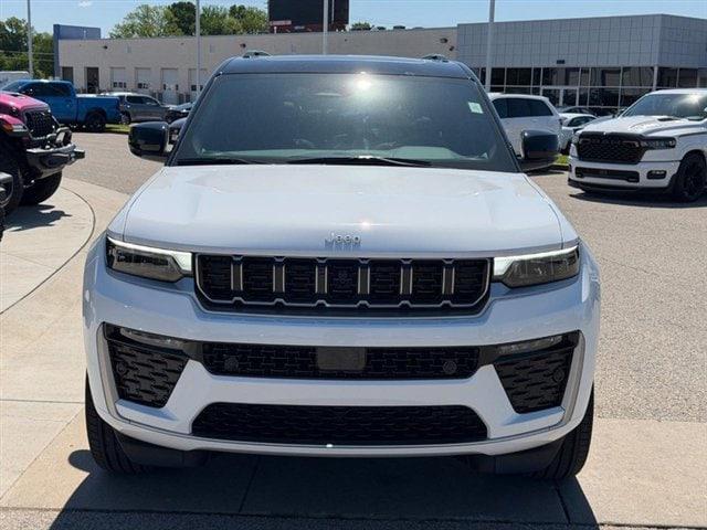 2026 Jeep Grand Cherokee Summit 4x4