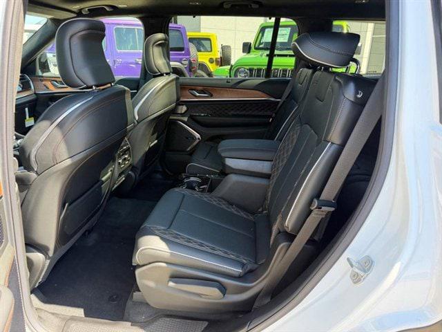 2026 Jeep Grand Cherokee Summit 4x4