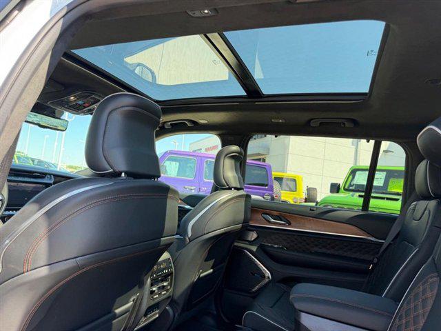2026 Jeep Grand Cherokee Summit 4x4