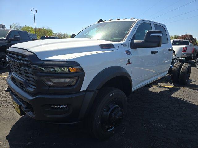 2026 RAM Ram 5500 Chassis Cab RAM 5500 TRADESMAN CHASSIS CREW CAB 4X4 60 CA