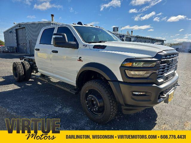 2026 RAM Ram 5500 Chassis Cab RAM 5500 TRADESMAN CHASSIS CREW CAB 4X4 60 CA 2026 RAM Ram 5500 Chassis Cab RAM 5500 TRADESMAN CHASSIS CREW CAB 4X4 60 CA