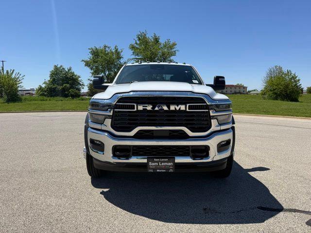 2026 RAM Ram 5500 Chassis Cab RAM 5500 TRADESMAN CHASSIS CREW CAB 4X4 84 CA