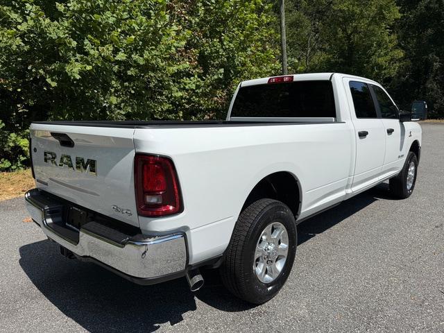 2026 Ram 3500 Big Horn Crew Cab 4x4 8 Box