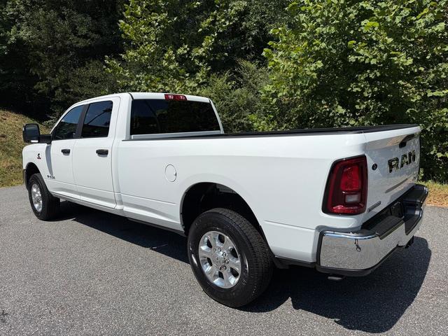 2026 Ram 3500 Big Horn Crew Cab 4x4 8 Box