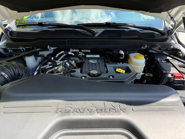 2026 Ram 3500 Big Horn Crew Cab 4x4 8 Box