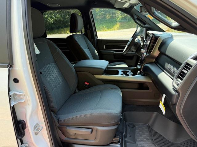 2026 Ram 3500 Big Horn Crew Cab 4x4 8 Box