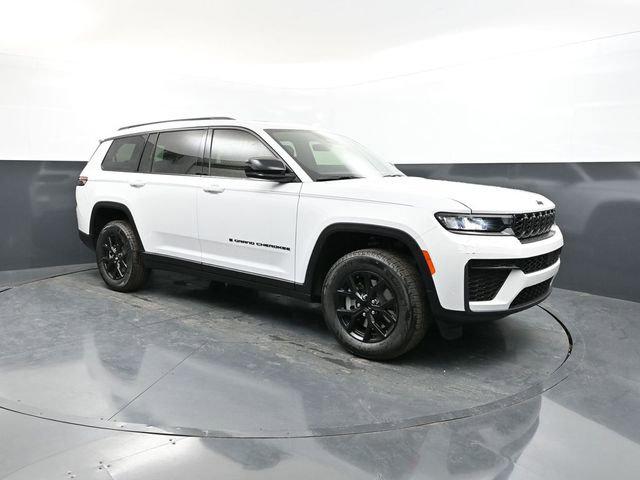 2026 Jeep Grand Cherokee GRAND CHEROKEE L LAREDO ALTITUDE 4X4