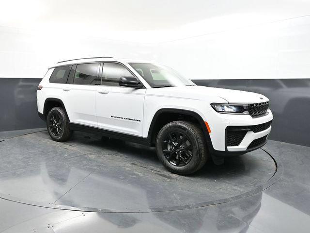 2026 Jeep Grand Cherokee L GRAND CHEROKEE L LAREDO ALTITUDE 4X4