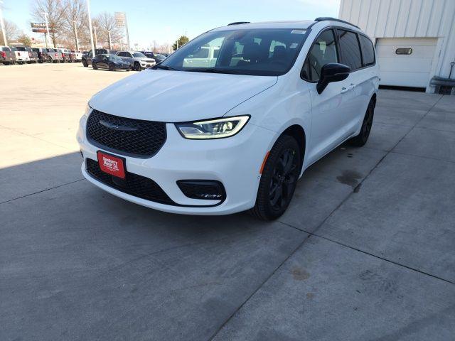 2026 Chrysler Pacifica PACIFICA LIMITED AWD