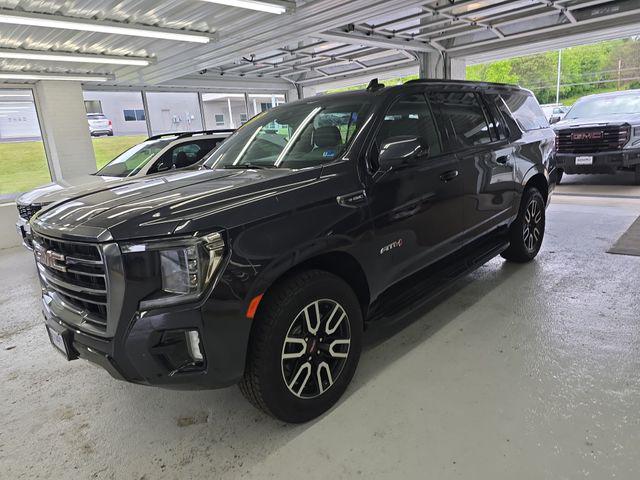 2023 GMC Yukon XL 4WD AT4