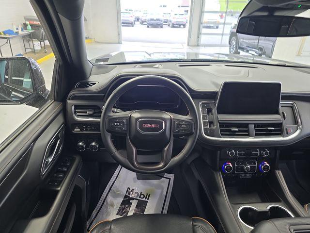 2023 GMC Yukon XL 4WD AT4