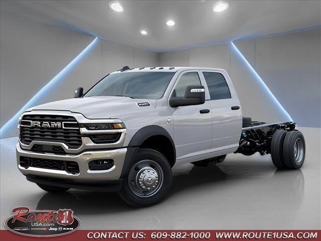 2026 RAM 5500 Chassis RAM 5500 TRADESMAN CHASSIS CREW CAB 4X4 84 CA