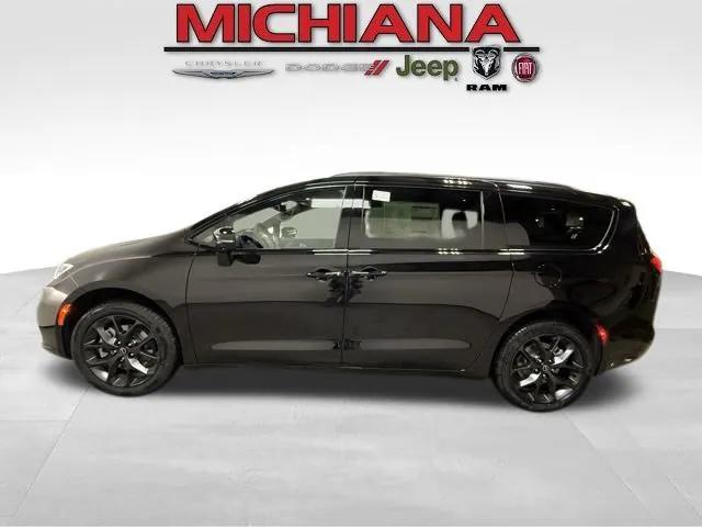 2026 Chrysler Pacifica PACIFICA LIMITED AWD