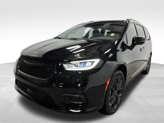 2026 Chrysler Pacifica PACIFICA LIMITED AWD