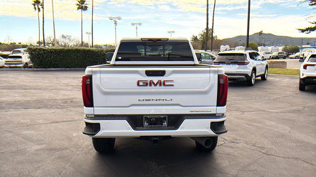 2026 GMC Sierra 2500HD Crew Cab, Standard Bed, Denali, 4WD