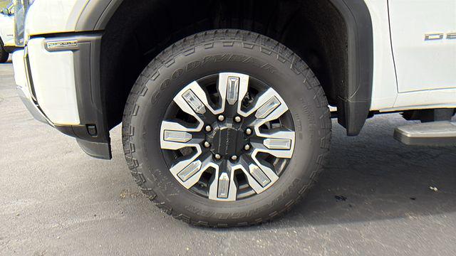 2026 GMC Sierra 2500HD Crew Cab, Standard Bed, Denali, 4WD