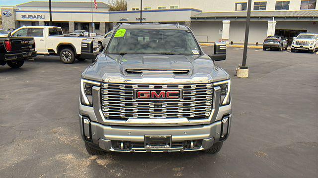 2026 GMC Sierra 2500HD Crew Cab, Standard Bed, Denali, 4WD