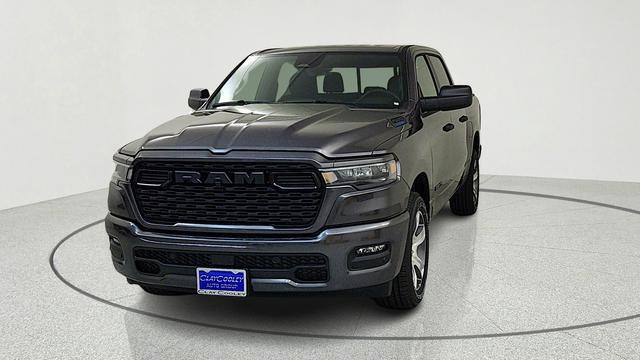 2026 RAM Ram 1500 RAM 1500 EXPRESS CREW CAB 4X2 57 BOX