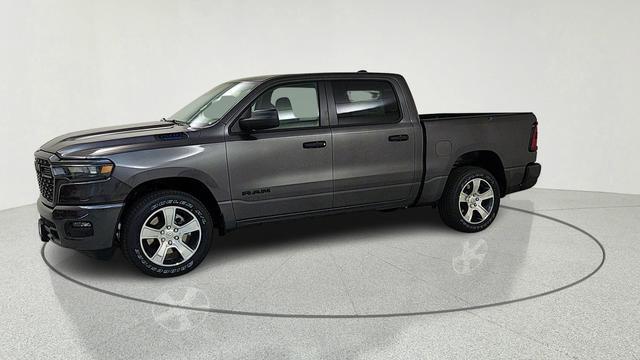2026 RAM Ram 1500 RAM 1500 EXPRESS CREW CAB 4X2 57 BOX