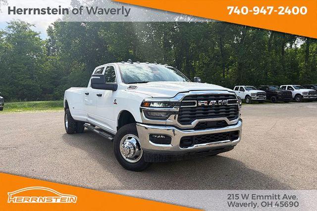 2026 RAM Ram 3500 RAM 3500 TRADESMAN CREW CAB 4X4 8 BOX