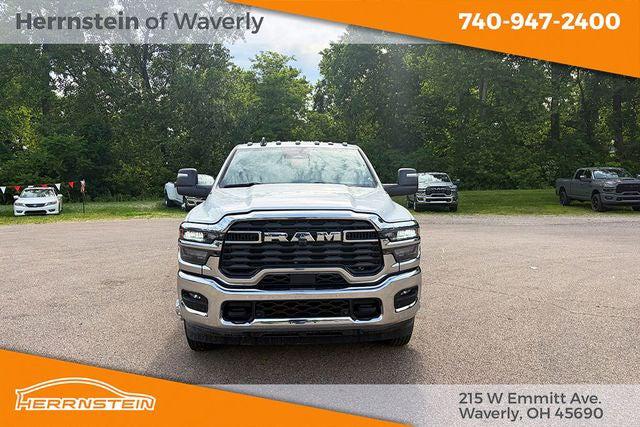 2026 RAM Ram 3500 RAM 3500 TRADESMAN CREW CAB 4X4 8 BOX