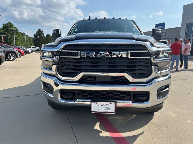 2026 RAM Ram 3500 RAM 3500 TRADESMAN CREW CAB 4X4 8 BOX 2026 RAM Ram 3500 RAM 3500 TRADESMAN CREW CAB 4X4 8 BOX
