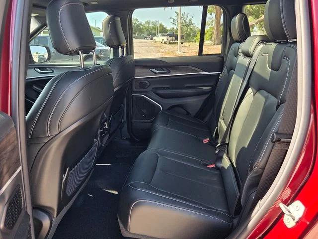 2026 Jeep Grand Cherokee Limited 4x2