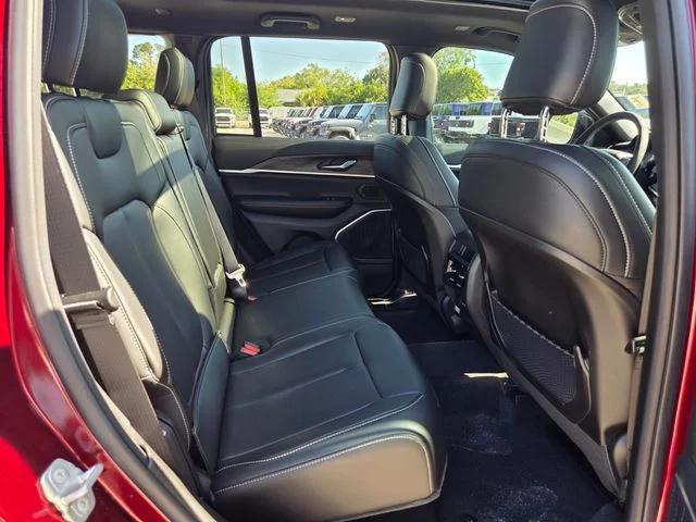 2026 Jeep Grand Cherokee Limited 4x2