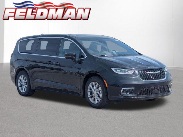 2026 Chrysler Pacifica Limited for sale in Woodhaven, MI
