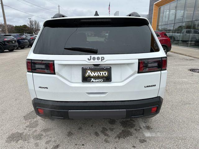 2026 Jeep Cherokee Laredo 4x4