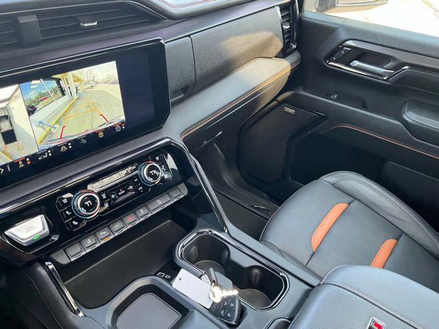 2024 GMC Sierra 2500HD 4WD Crew Cab Standard Bed AT4