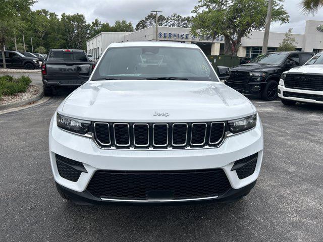 2026 Jeep Grand Cherokee Altitude 4x2