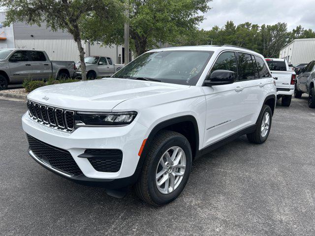 2026 Jeep Grand Cherokee Altitude 4x2